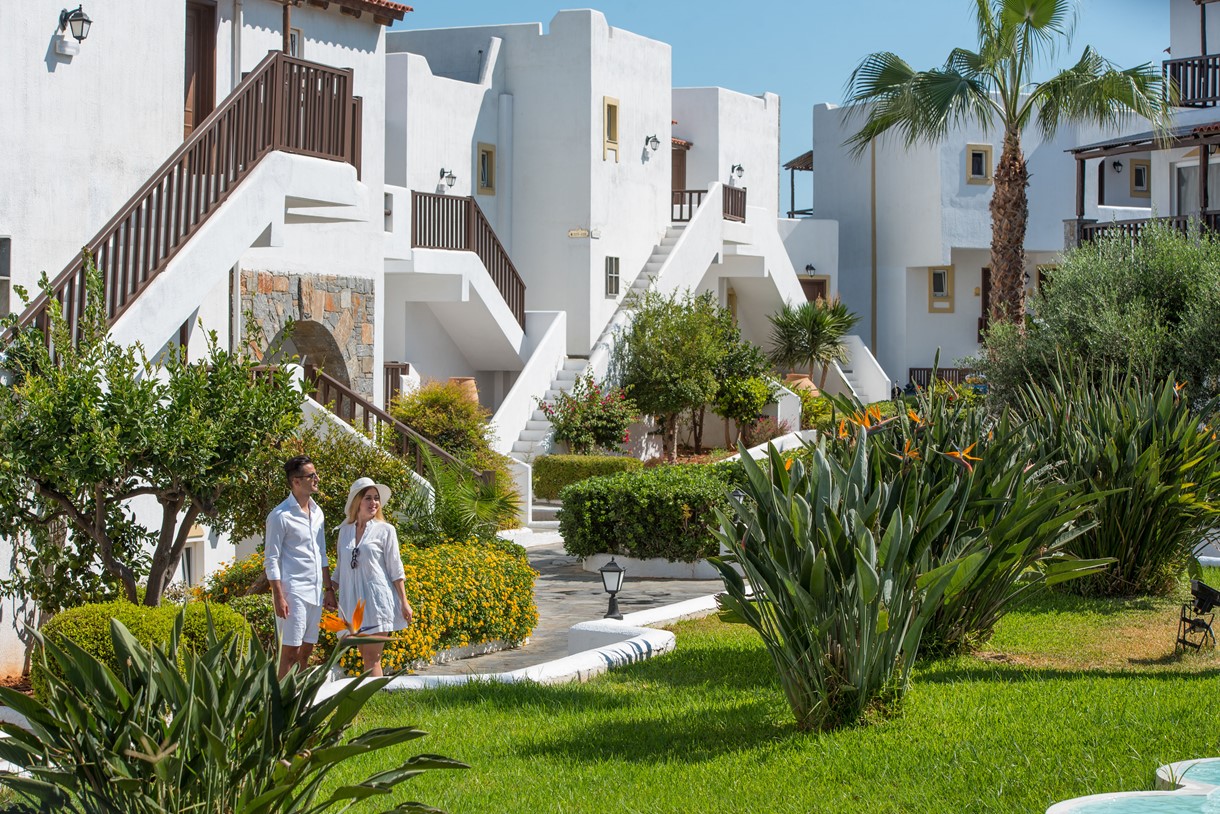 Alexander Beach Hotel & Village